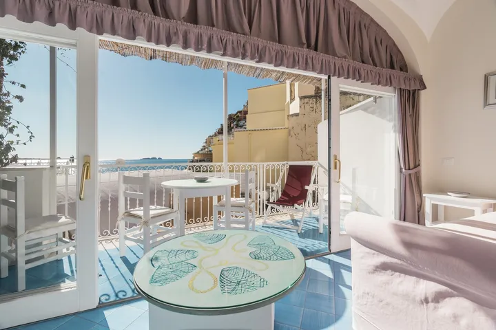 Chambre avec vue partielle sur la mer-14